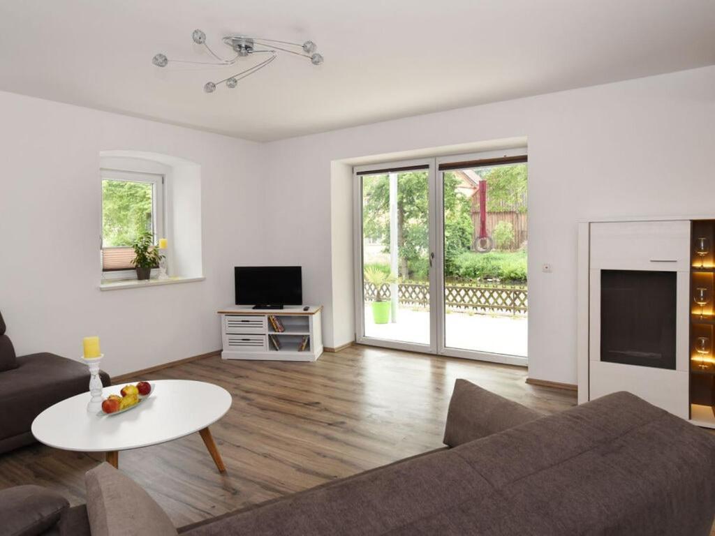 Charming Apartment In Himmelkron Exterior photo